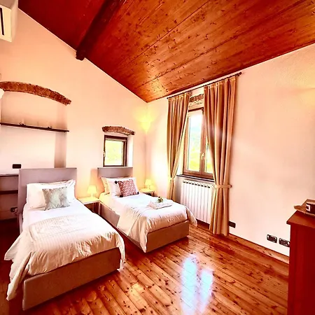 Дом отдыха La - Cozy House With Parking, Wifi, Box And Air Conditioning *