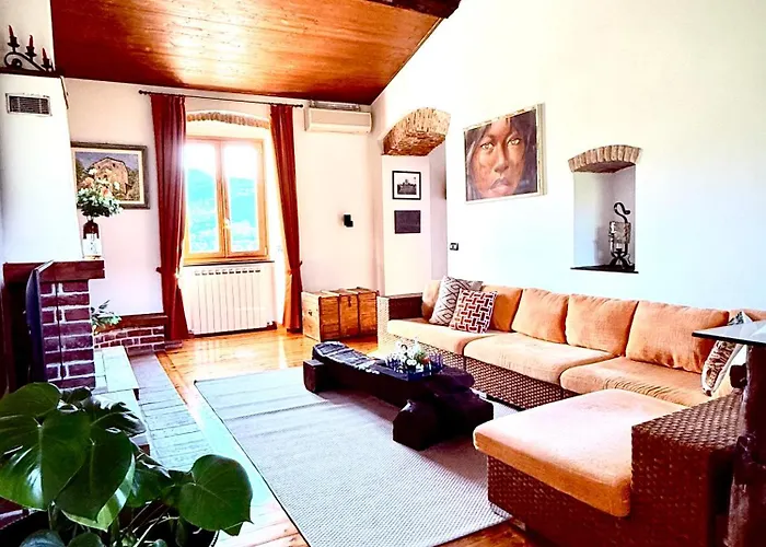 Semesterbostad La - Cozy House With Parking, Wifi, Box And Air Conditioning