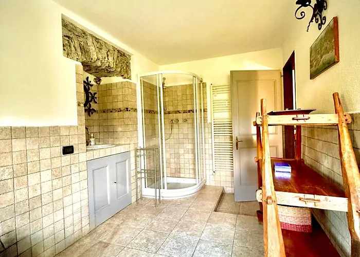 Casa de Férias La - Cozy House With Parking, Wifi, Box And Air Conditioning